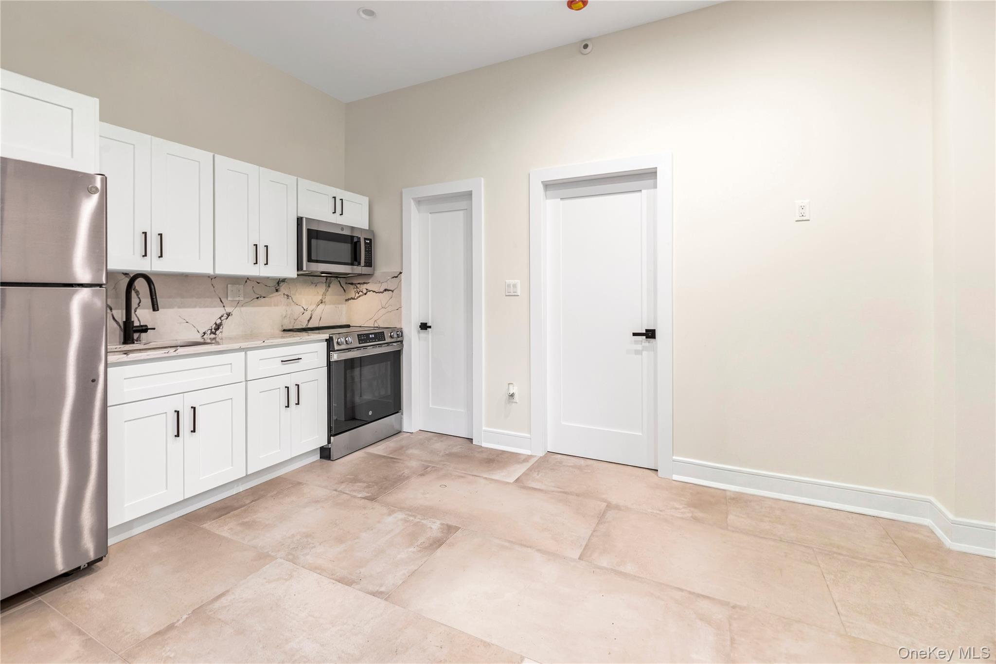 1527 149th Street, Whitestone, NY 11357