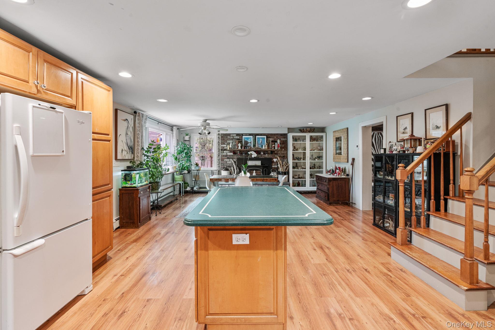 170 North Country Road, Miller Place, NY 11764