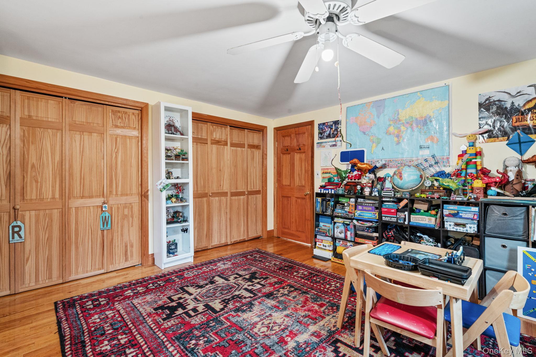 170 North Country Road, Miller Place, NY 11764