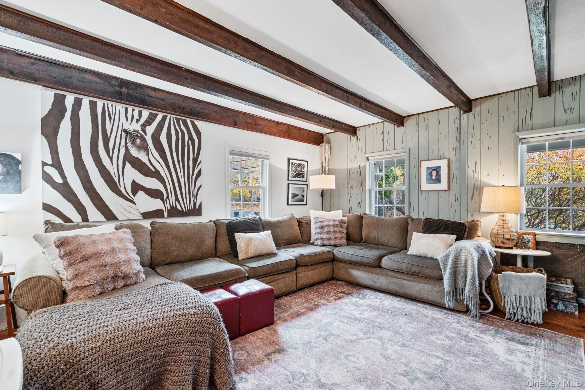 170 North Country Road, Miller Place, NY 11764