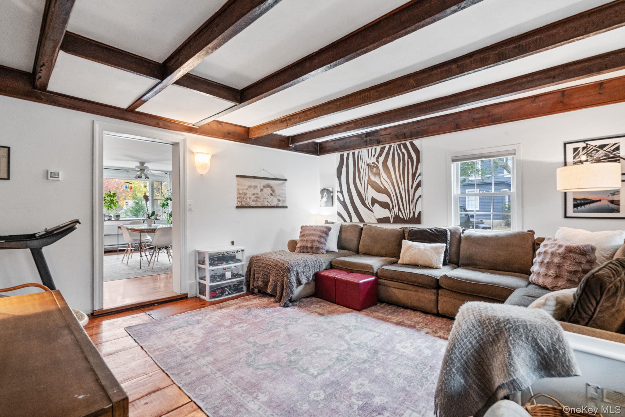 170 North Country Road, Miller Place, NY 11764