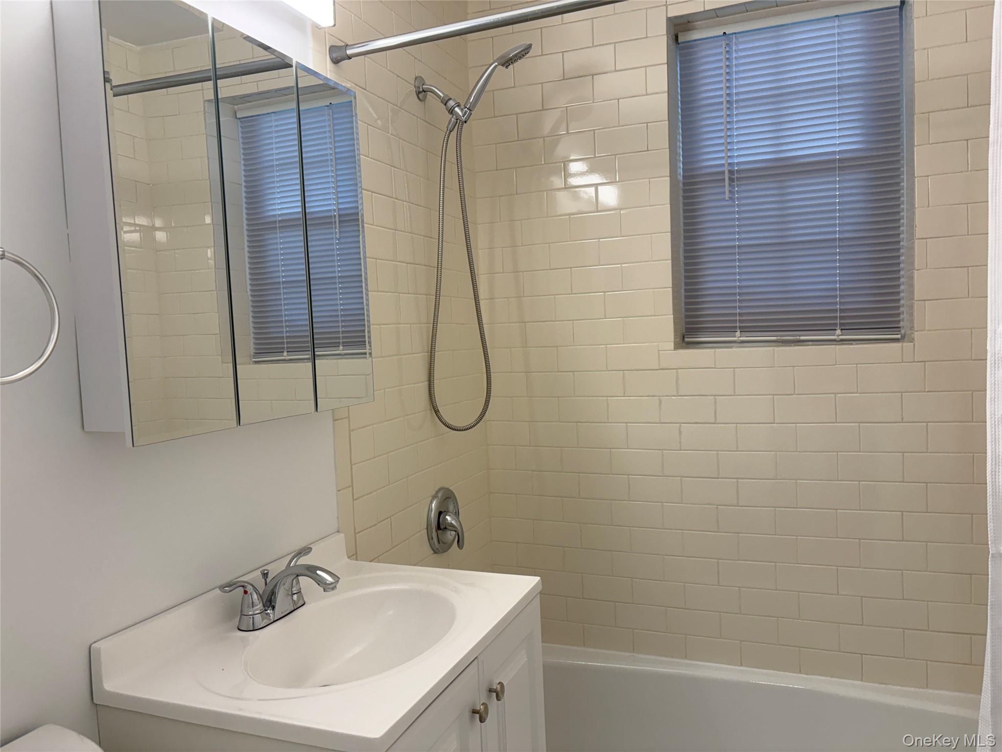 291 Manville Road # 2D, Pleasantville, NY 10570