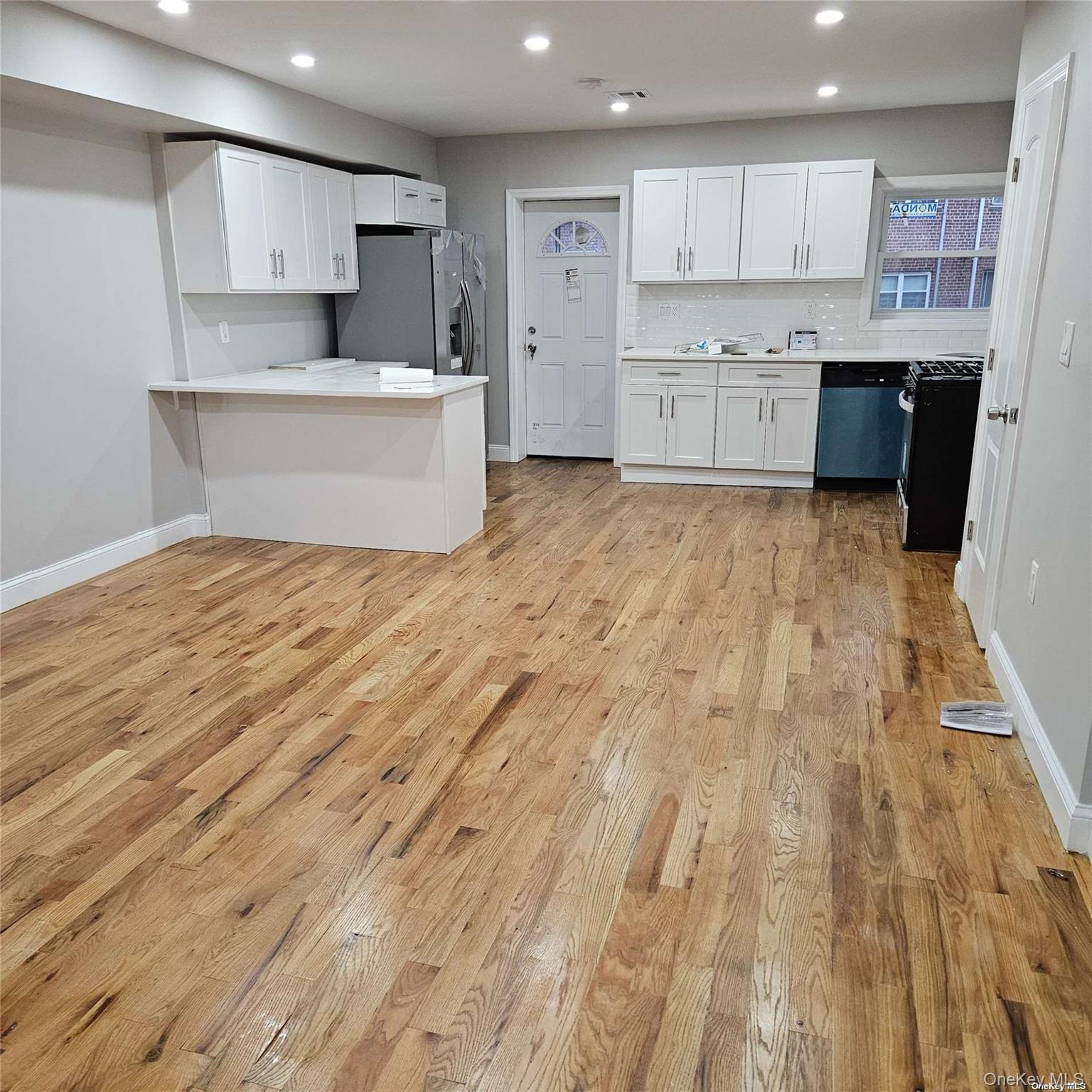 1918 Hunt Avenue, Bronx, NY 10462