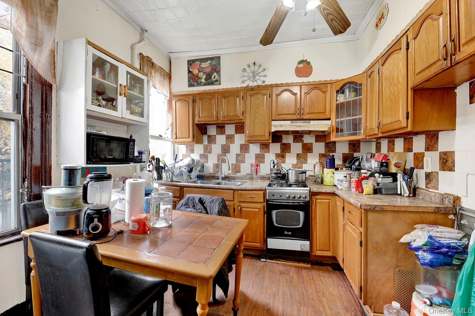 443 Marion Street, Brooklyn, NY 11233