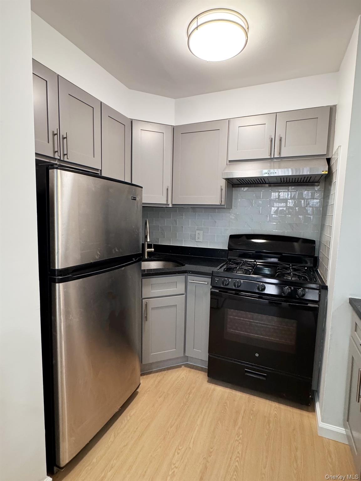 140-40 34th Avenue # 2a, Flushing, NY 11354
