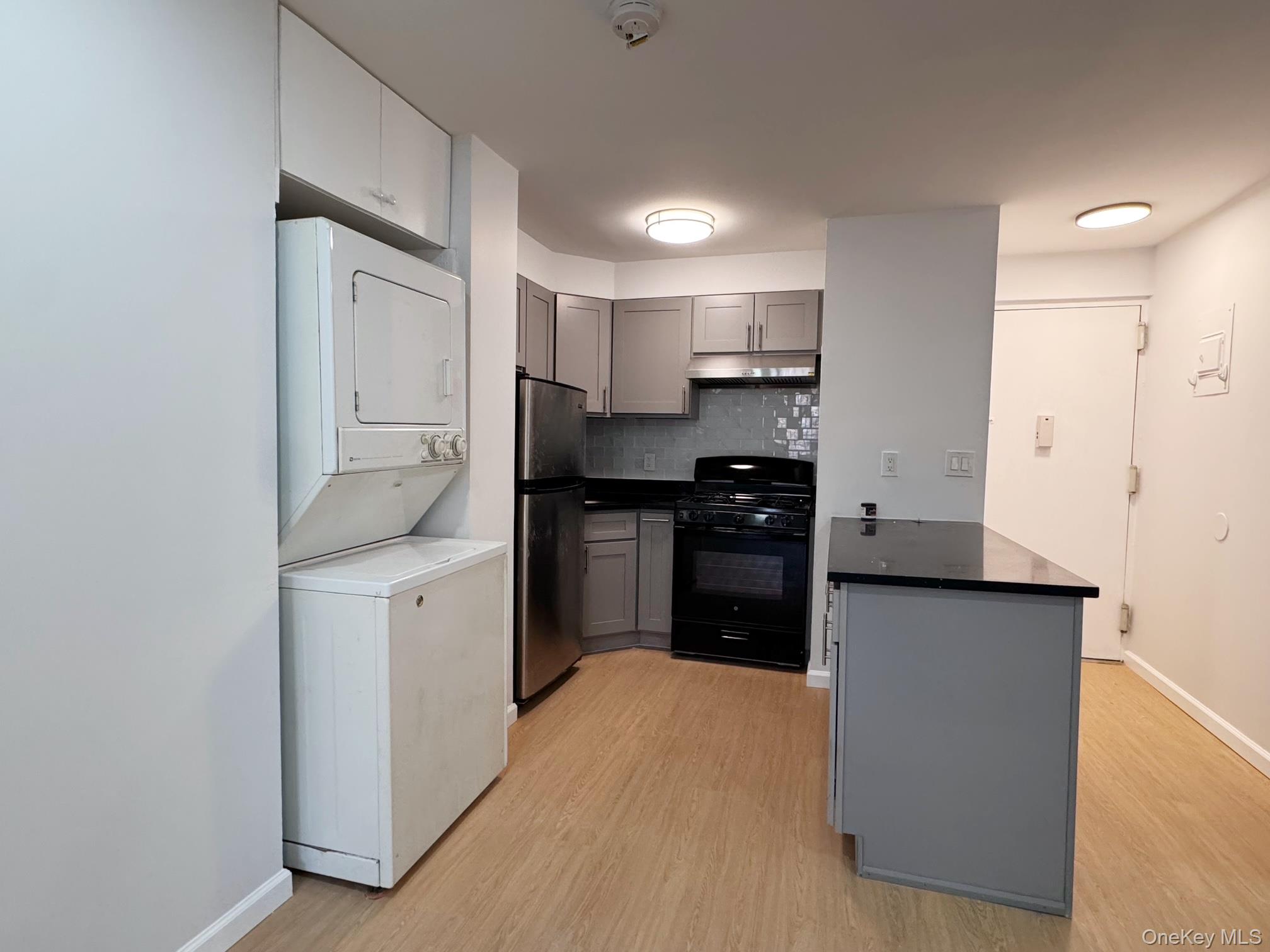 140-40 34th Avenue # 2a, Flushing, NY 11354