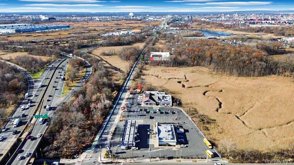 1105 Goethals Road N, Staten Island, NY 10303