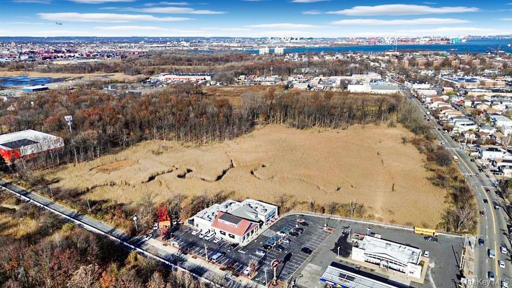 1105 Goethals Road N, Staten Island, NY 10303