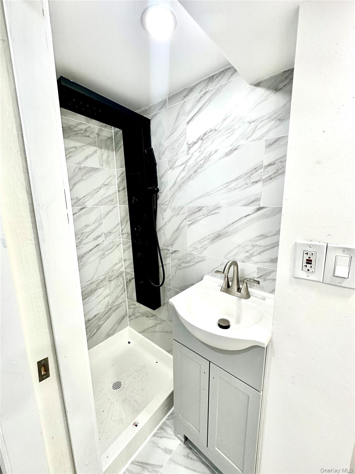 13749 231st Street, Laurelton, NY 11413