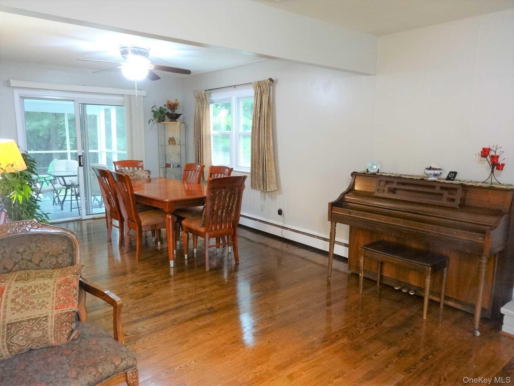 23 PASTURE Lane, Poughkeepsie, NY 12603