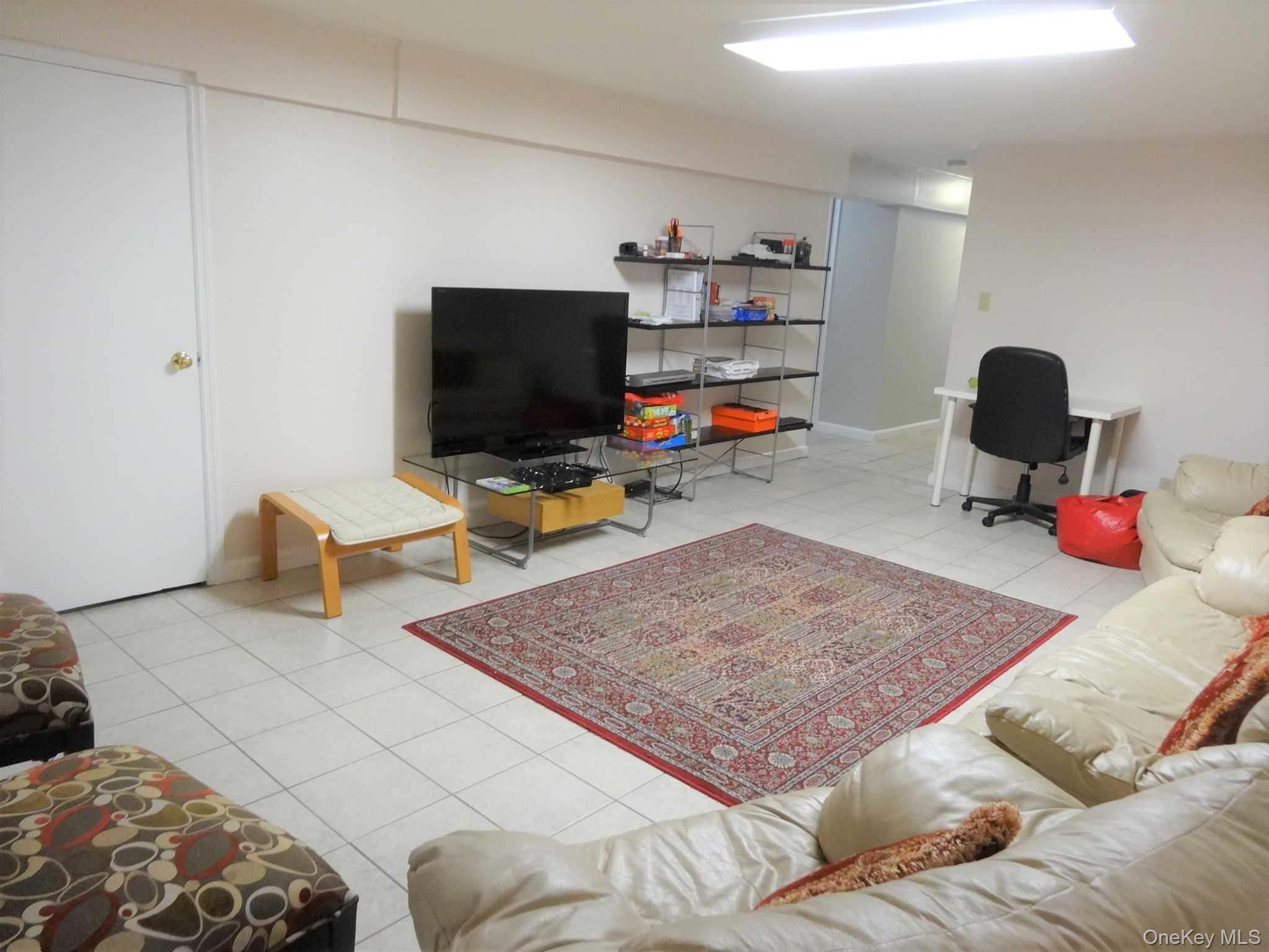 23 PASTURE Lane, Poughkeepsie, NY 12603