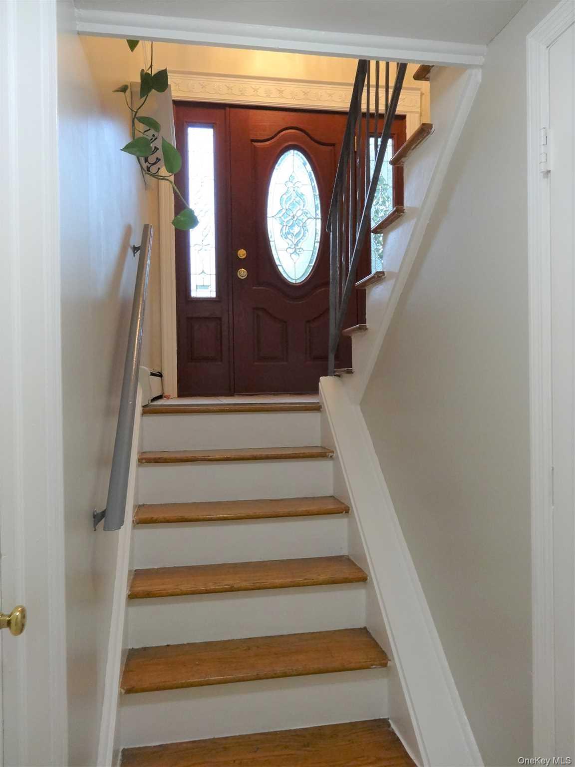 23 PASTURE Lane, Poughkeepsie, NY 12603