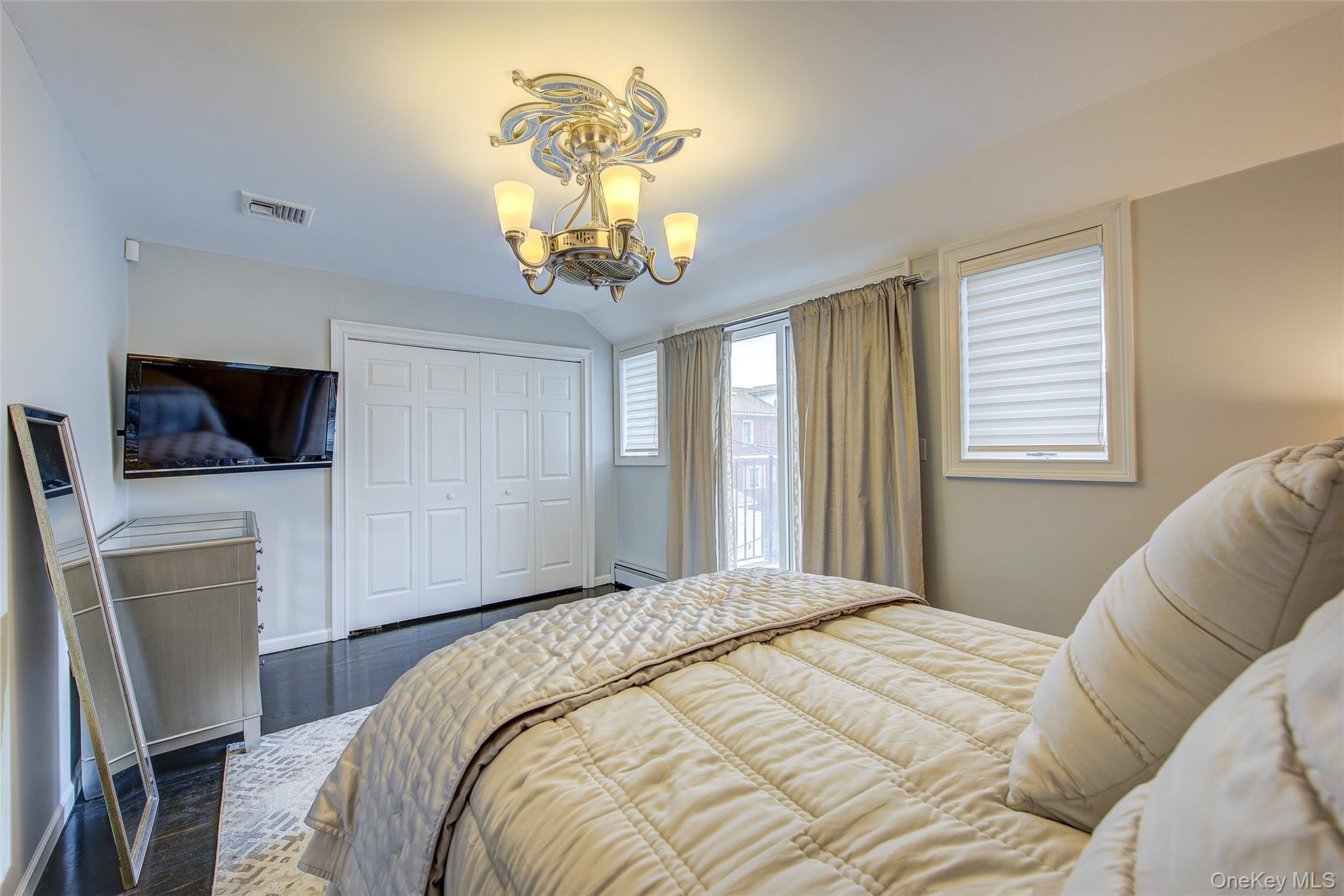 161 Beach 128th Street # 1B, Belle Harbor, NY 11694