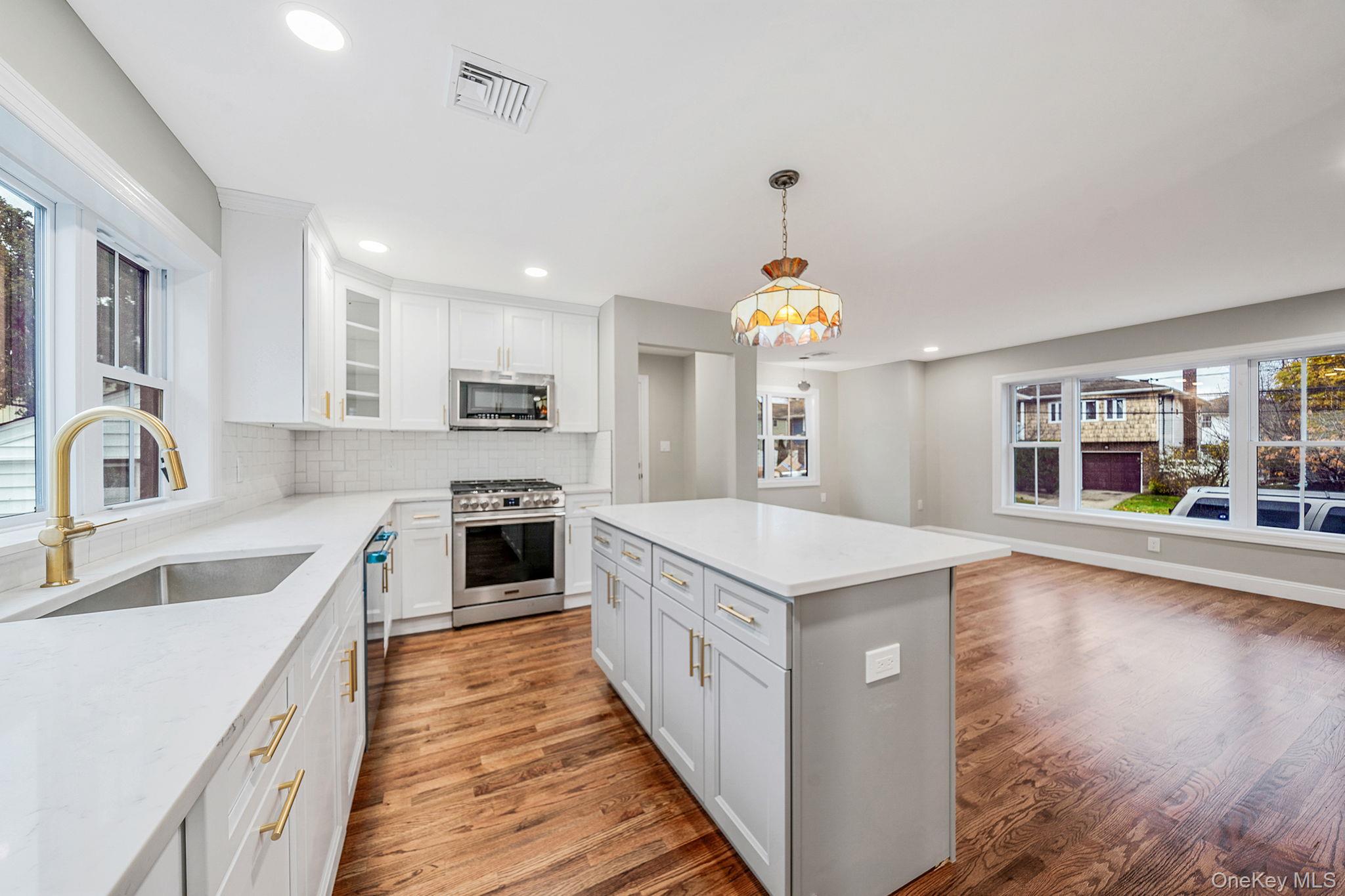 2929 Yale Place, Baldwin, NY 11510