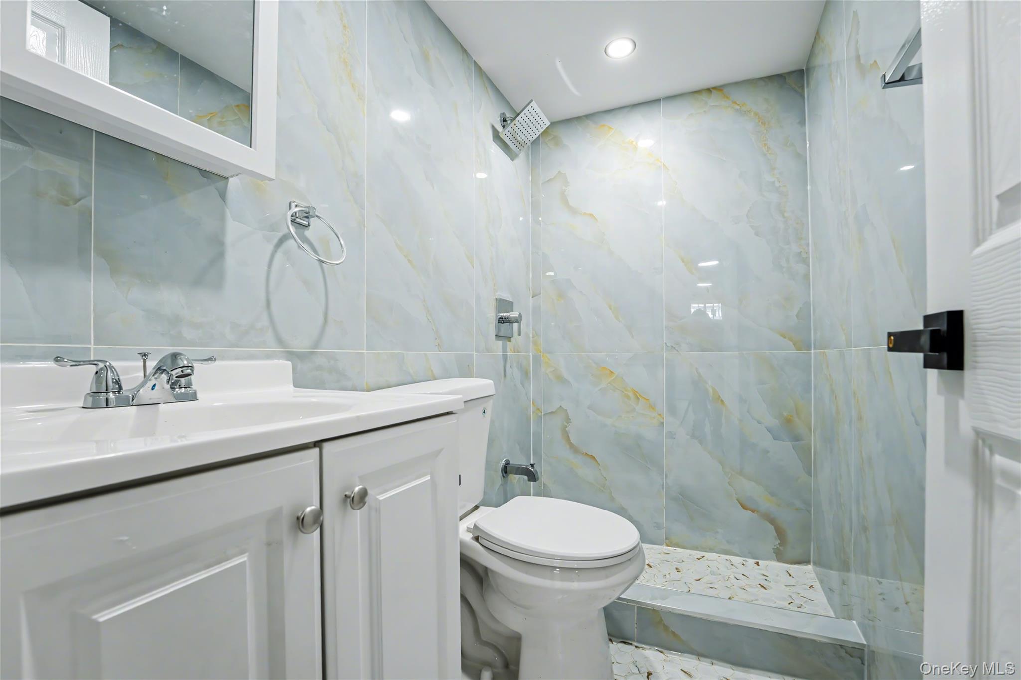 94-42 113th Street, Richmond Hill, NY 11419