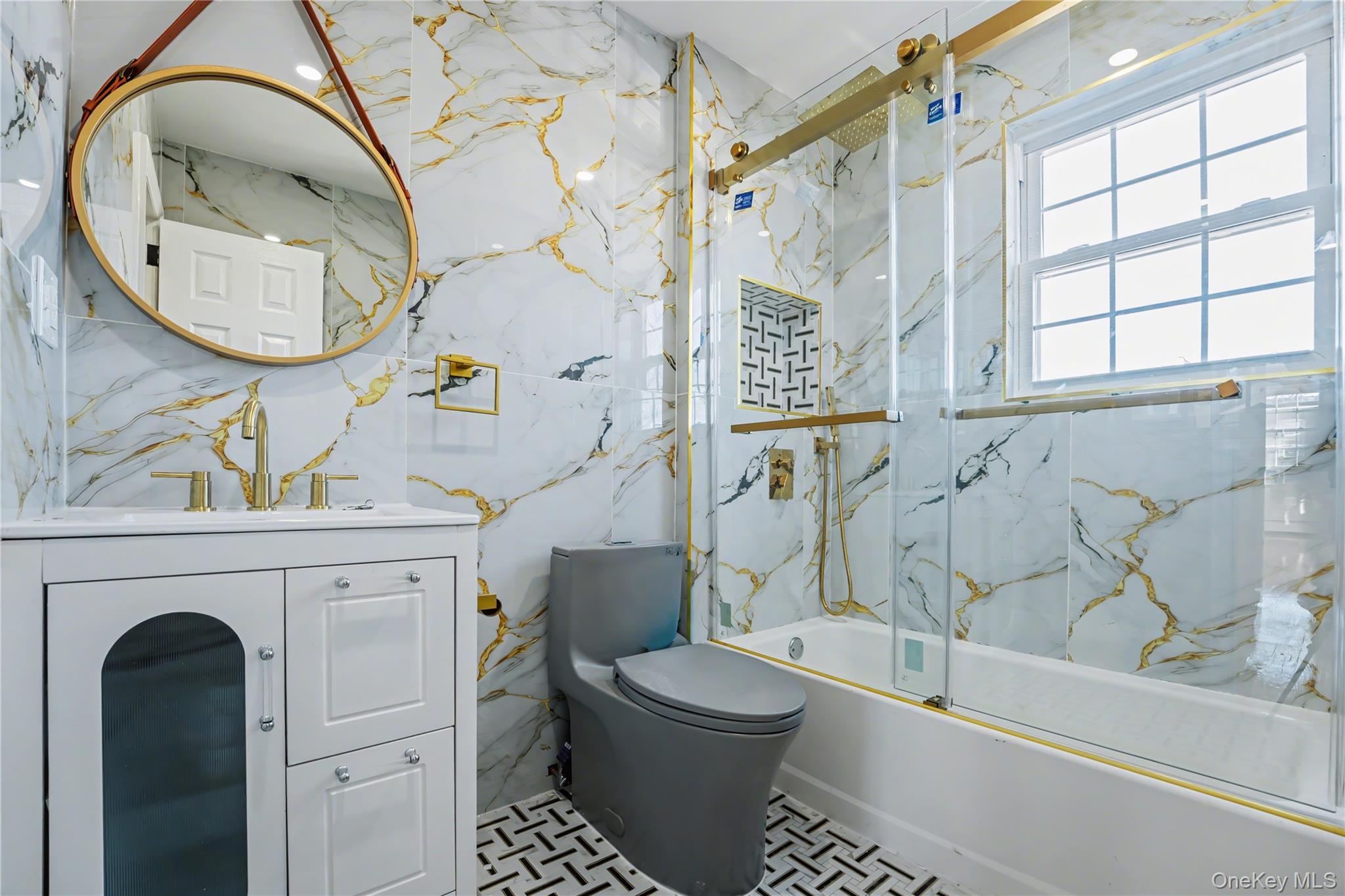 94-42 113th Street, Richmond Hill, NY 11419