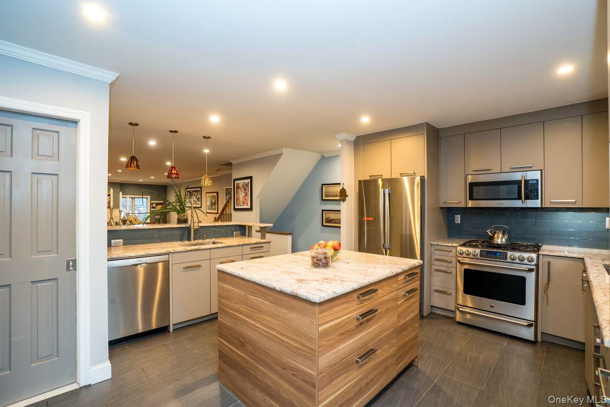 3056 Independence Avenue, Bronx, NY 10463