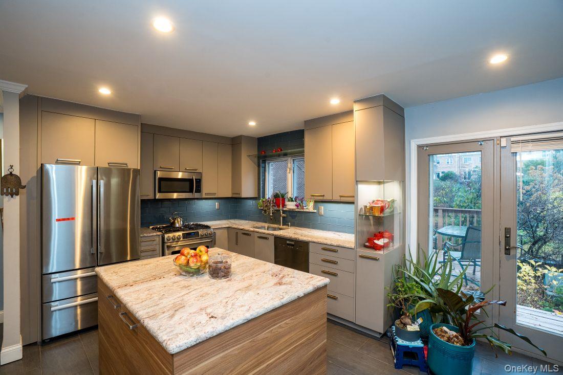 3056 Independence Avenue, Bronx, NY 10463