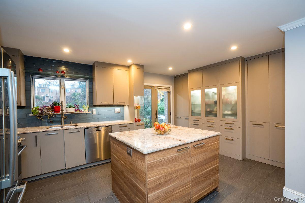 3056 Independence Avenue, Bronx, NY 10463