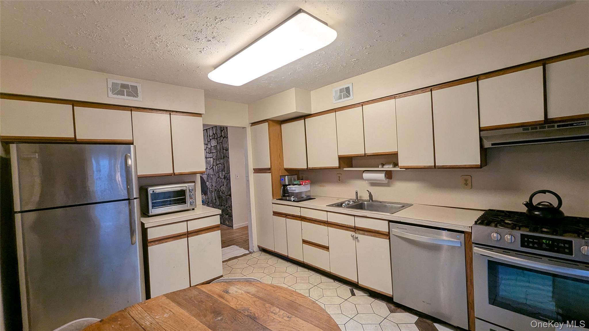 135 Sunset Road, Blauvelt, NY 10913