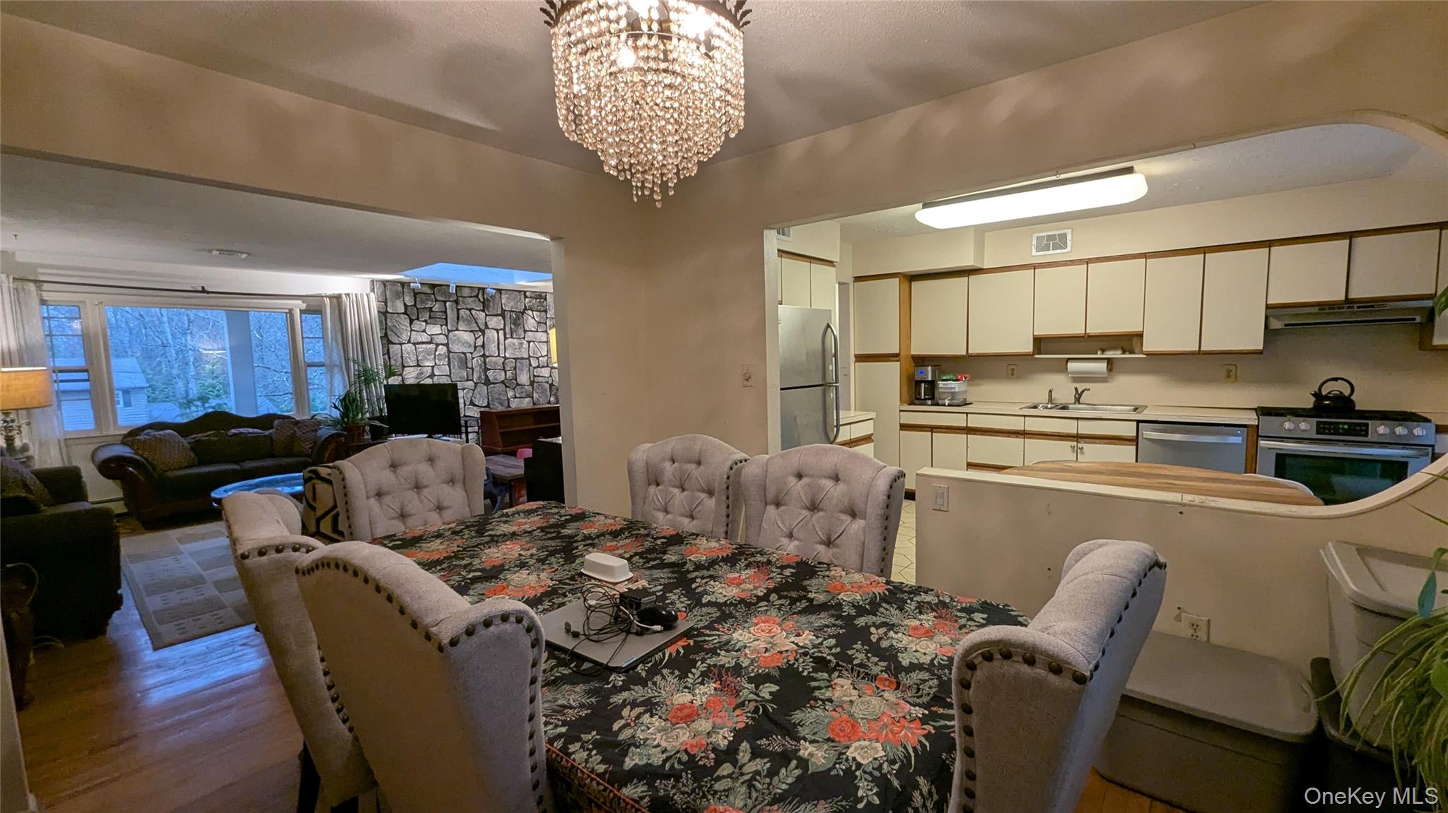 135 Sunset Road, Blauvelt, NY 10913