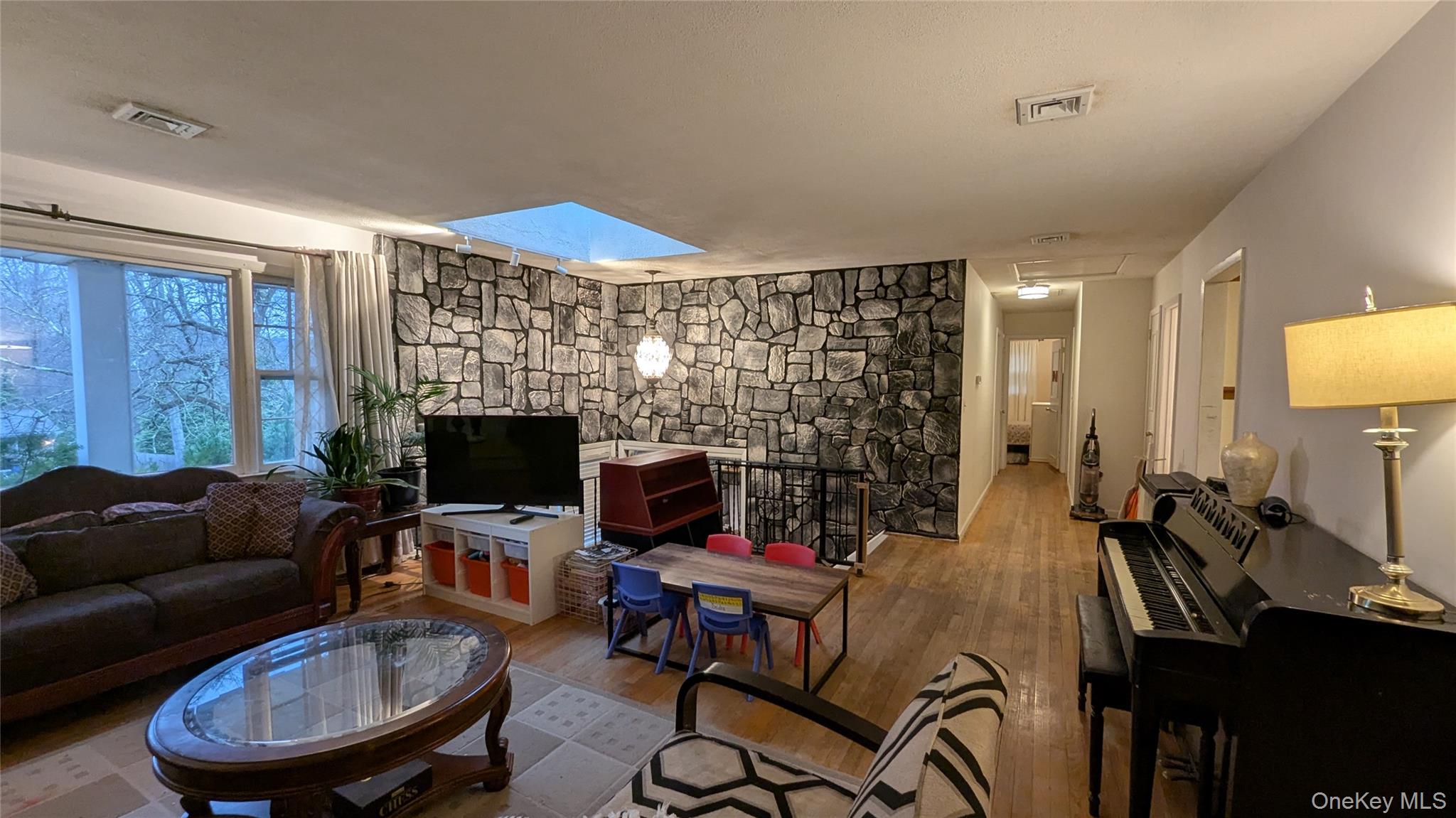 135 Sunset Road, Blauvelt, NY 10913