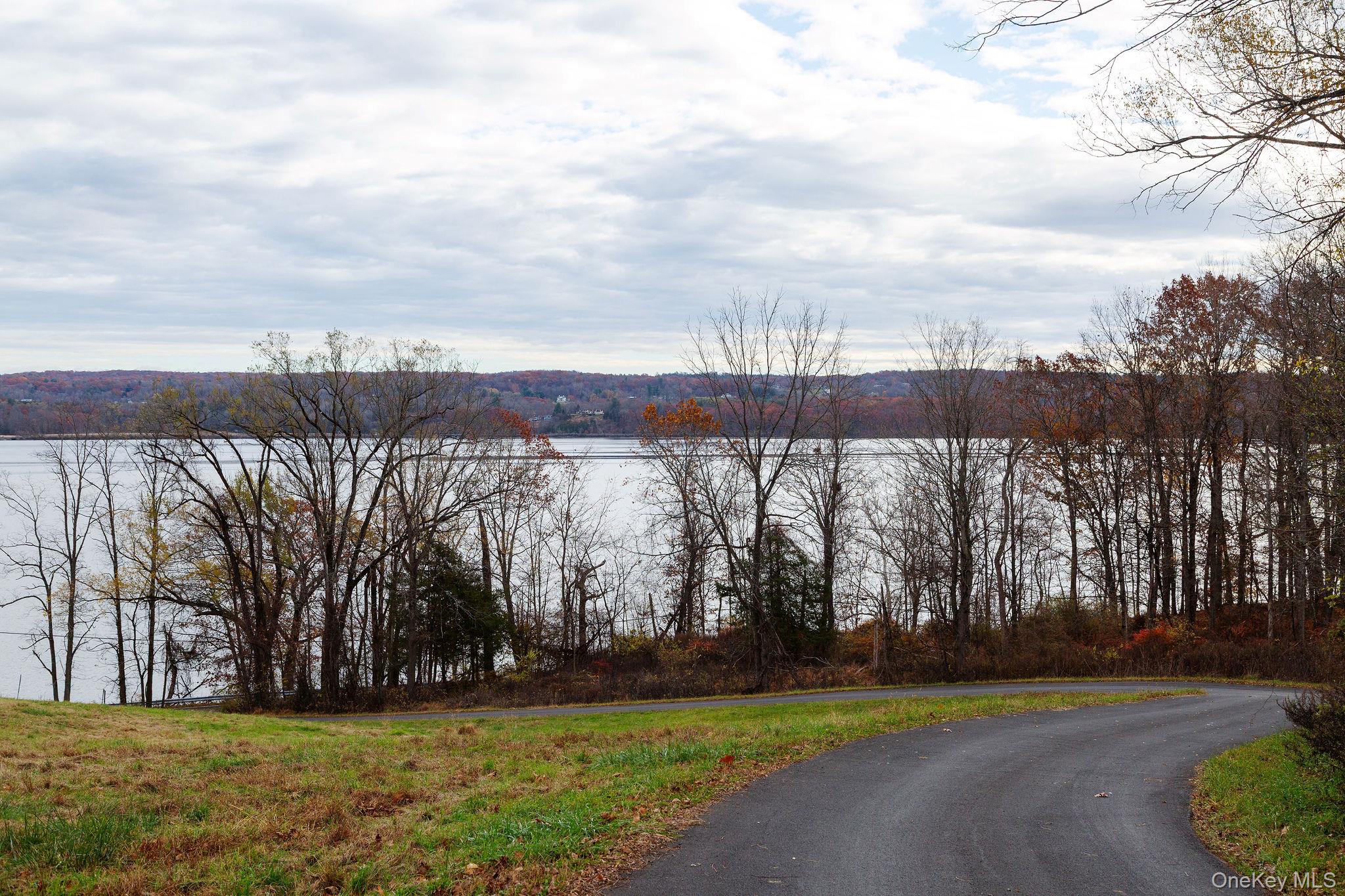 5 AND 7 Riverhill Court, Esopus, NY 12429