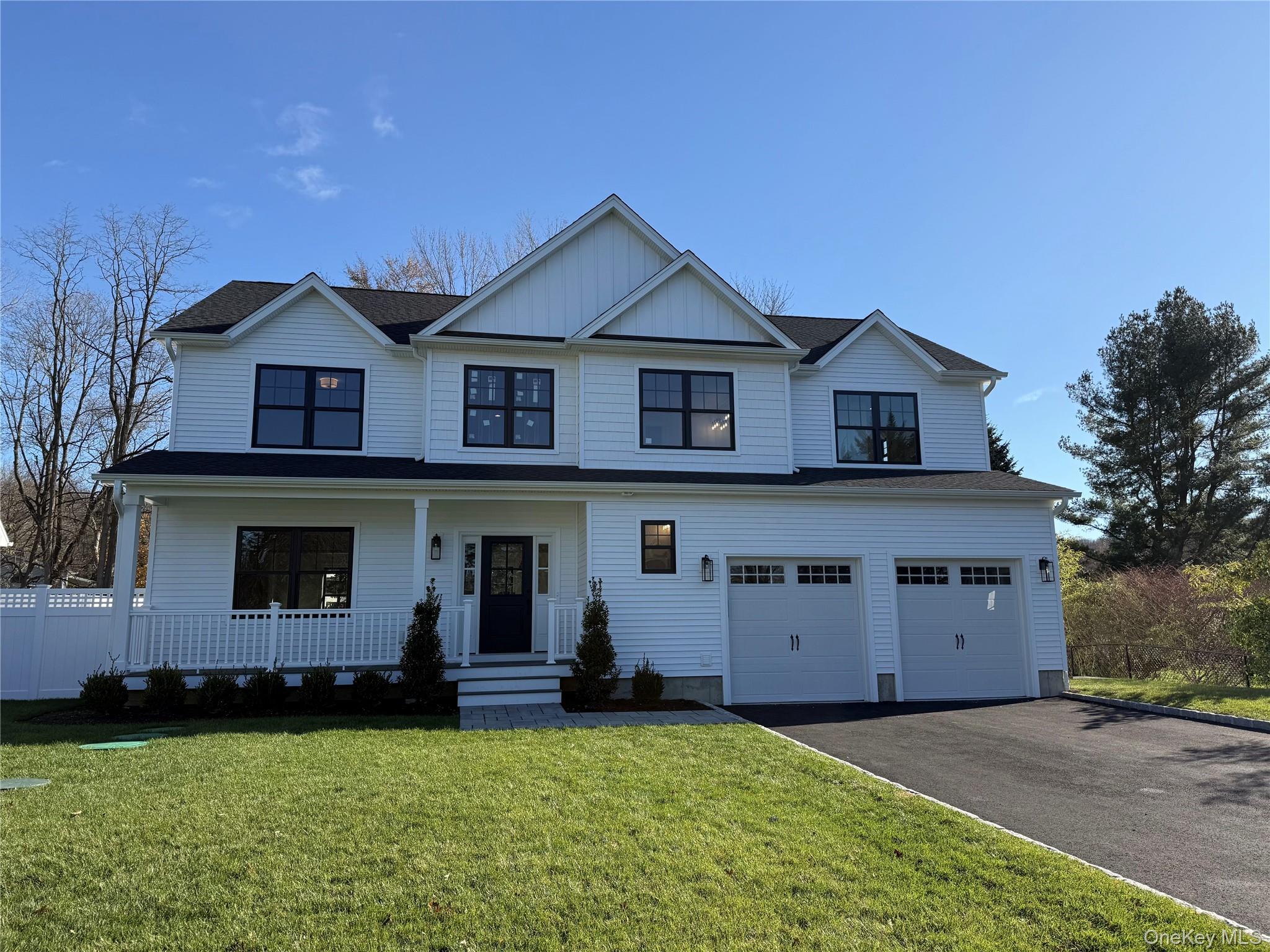 40 N Woodhull Road, Huntington, NY 11743