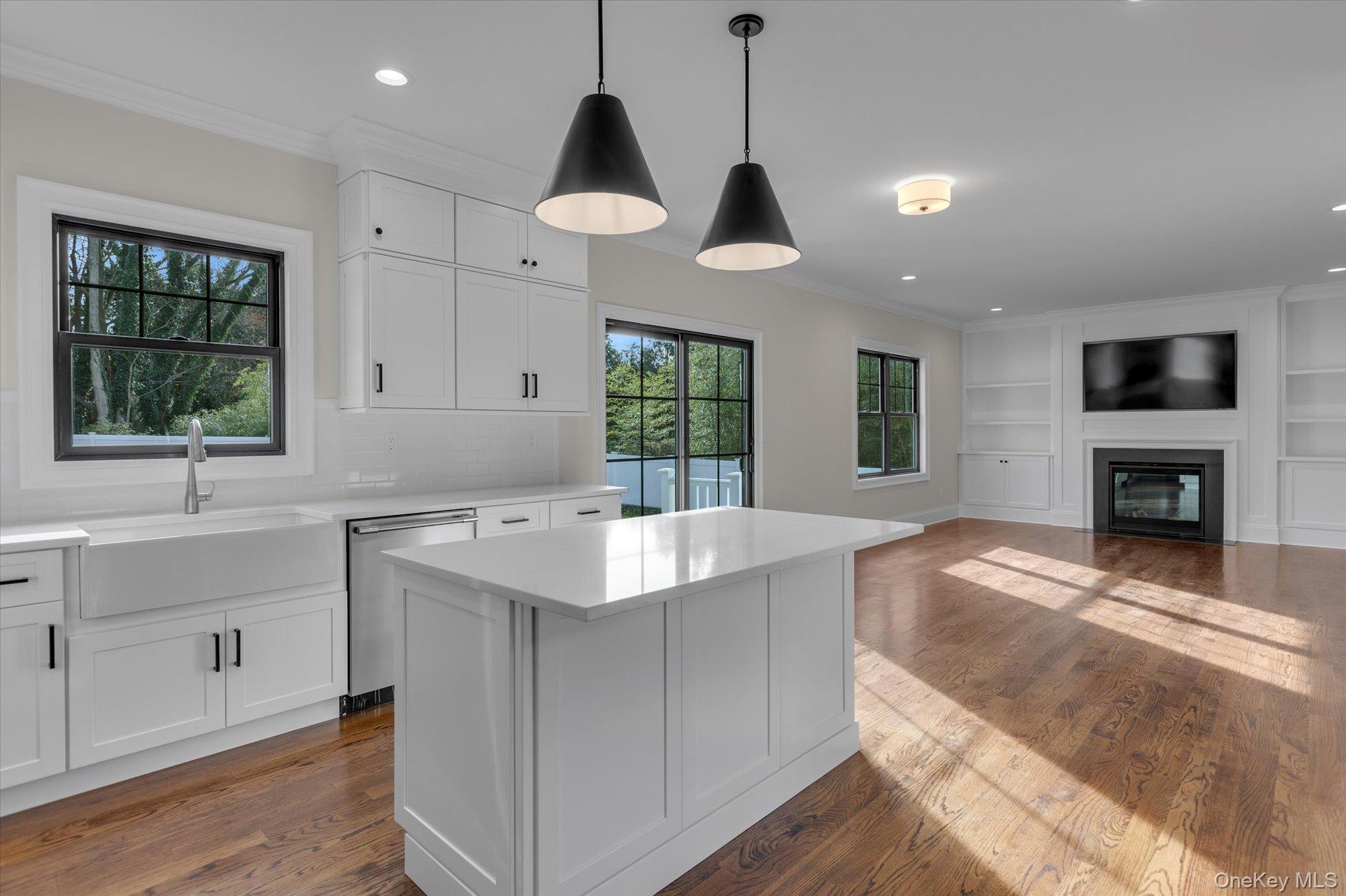 40 N Woodhull Road, Huntington, NY 11743