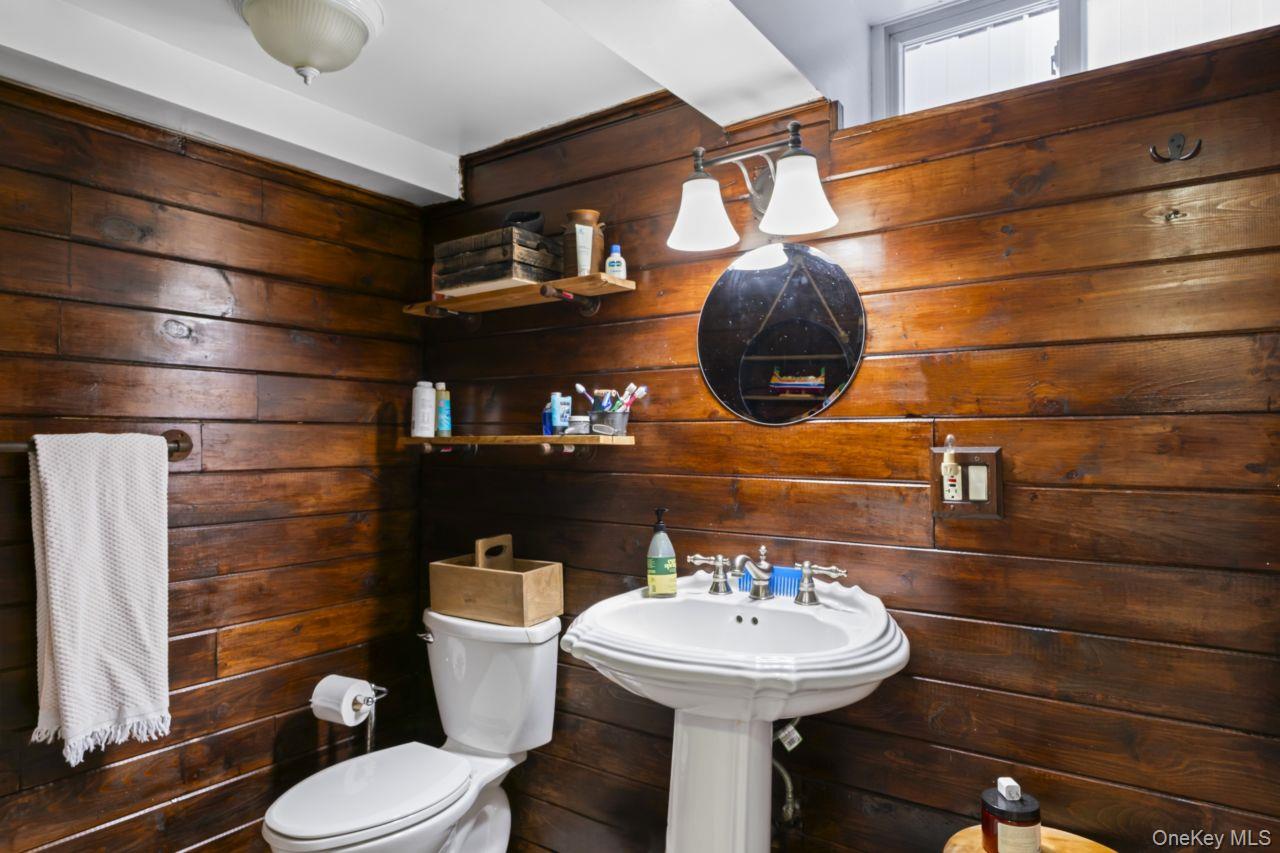 14910 7th Avenue, Whitestone, NY 11357