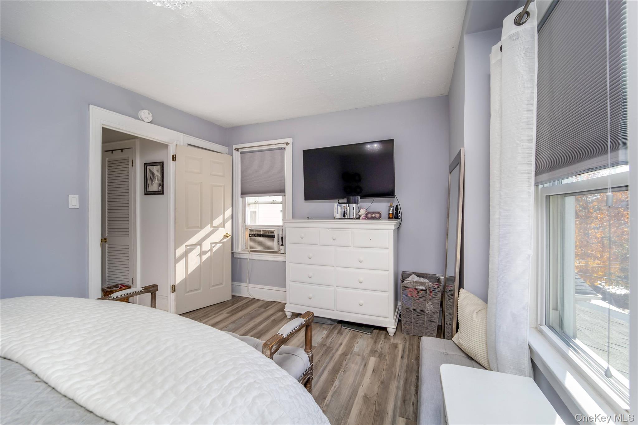 92-57 246th Street, Floral Park, NY 11001