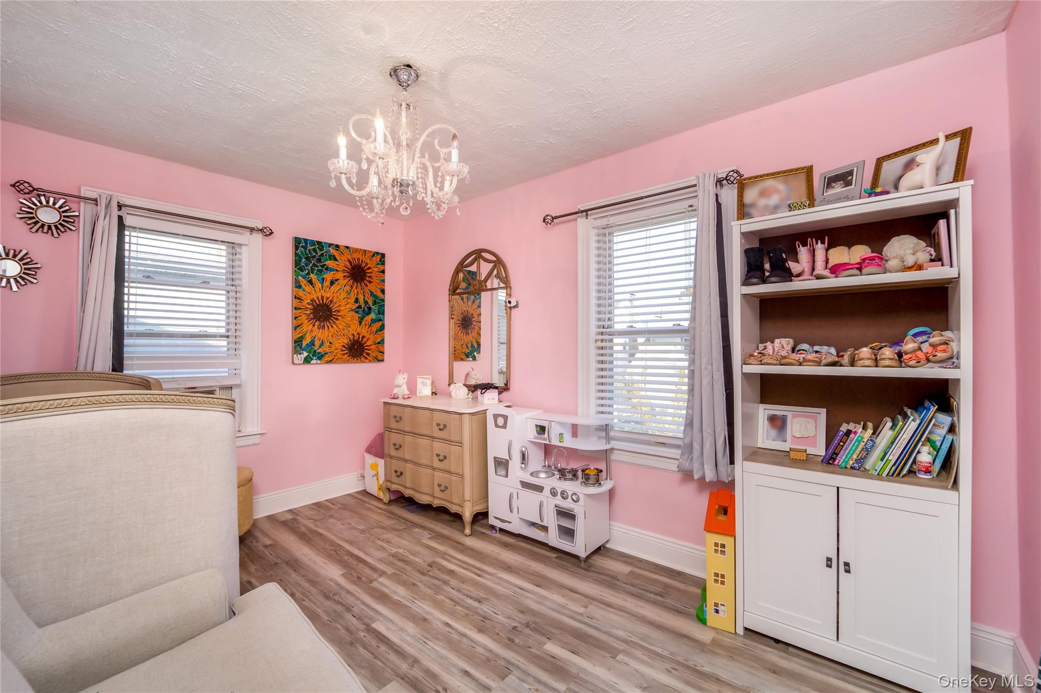 92-57 246th Street, Floral Park, NY 11001