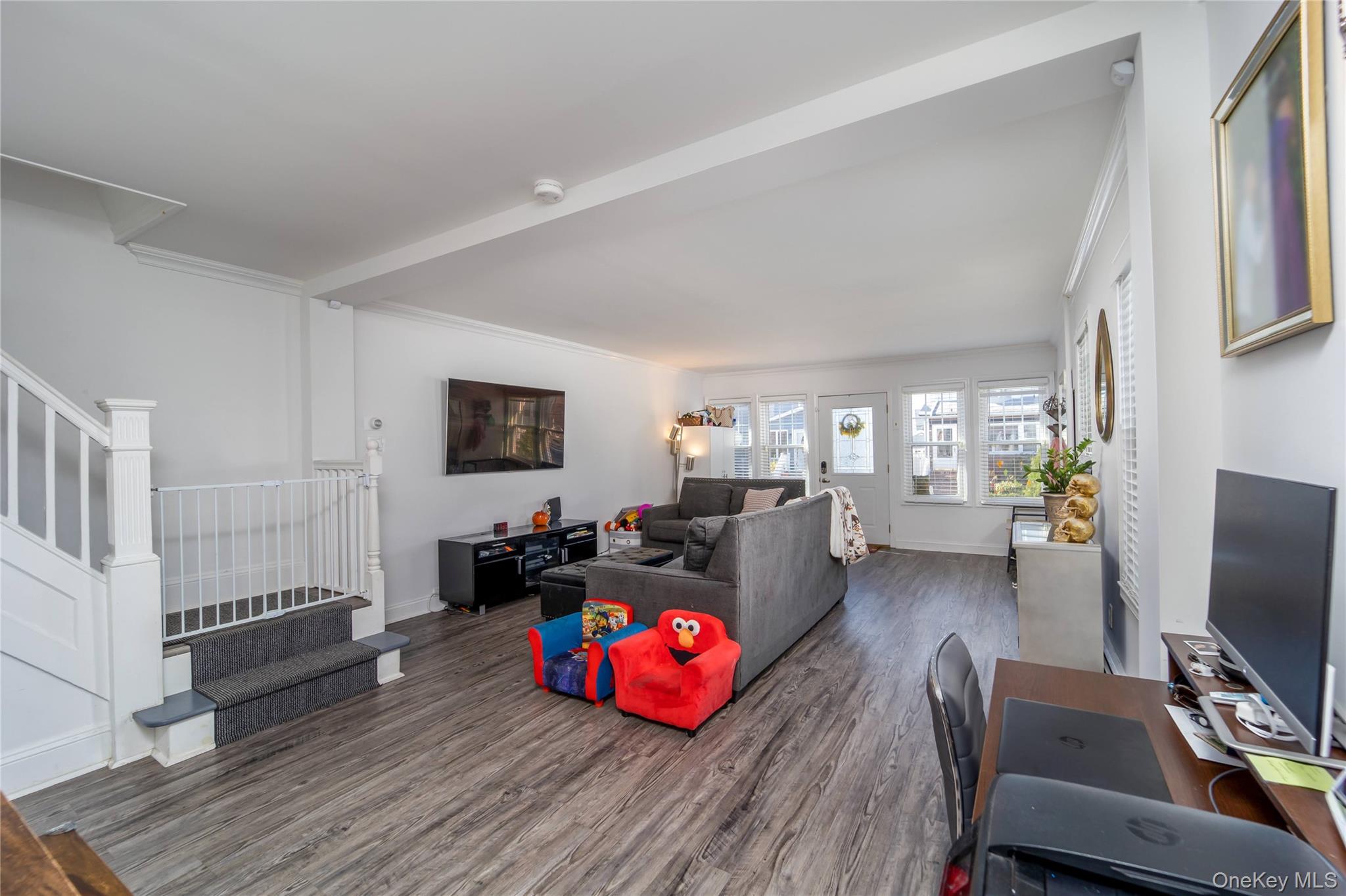 92-57 246th Street, Floral Park, NY 11001