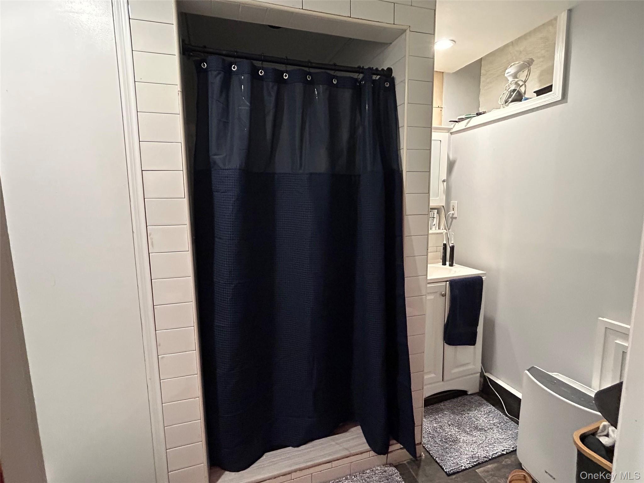 1039 Calhoun Avenue, Bronx, NY 10465