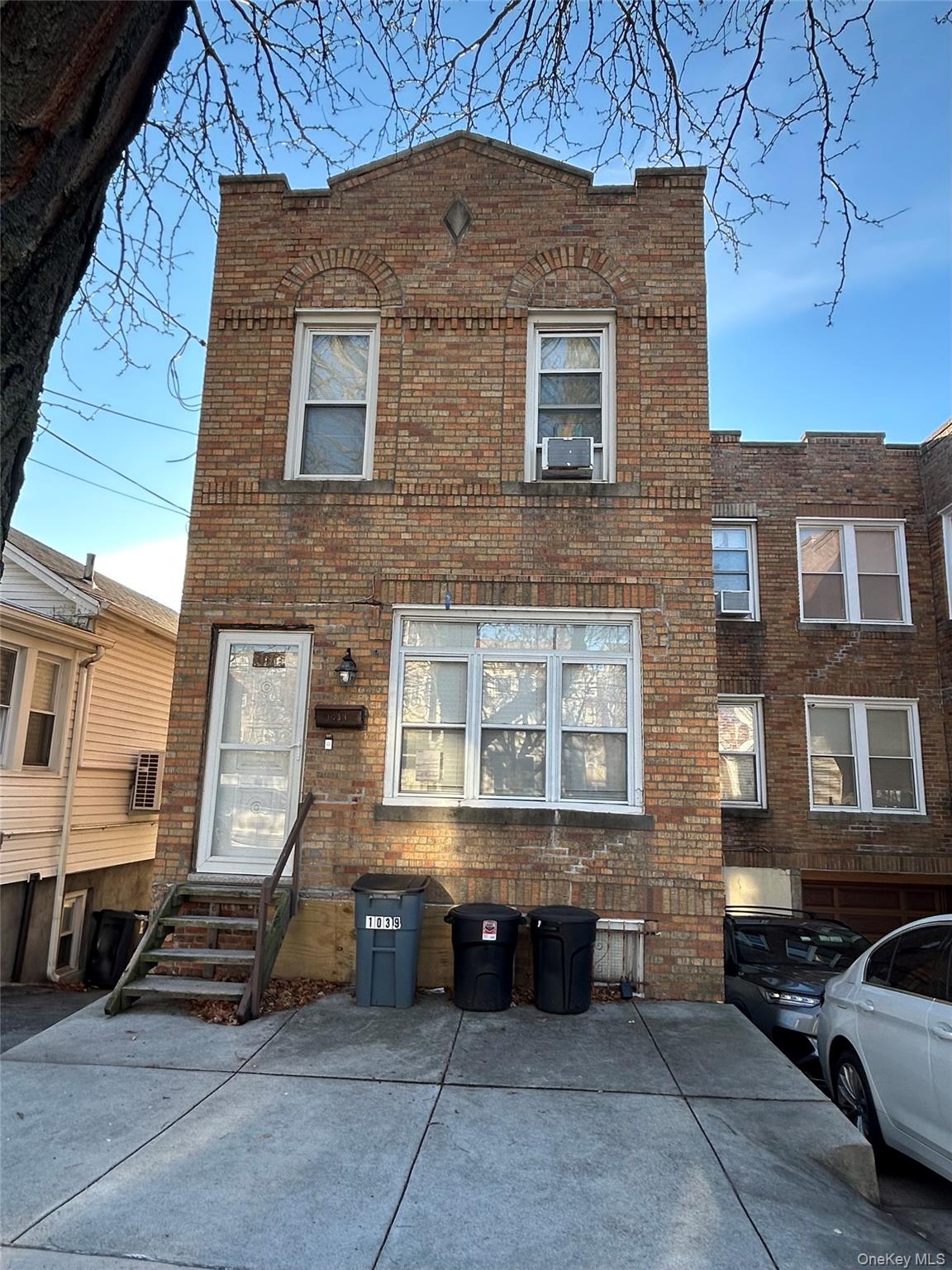 1039 Calhoun Avenue, Bronx, NY 10465