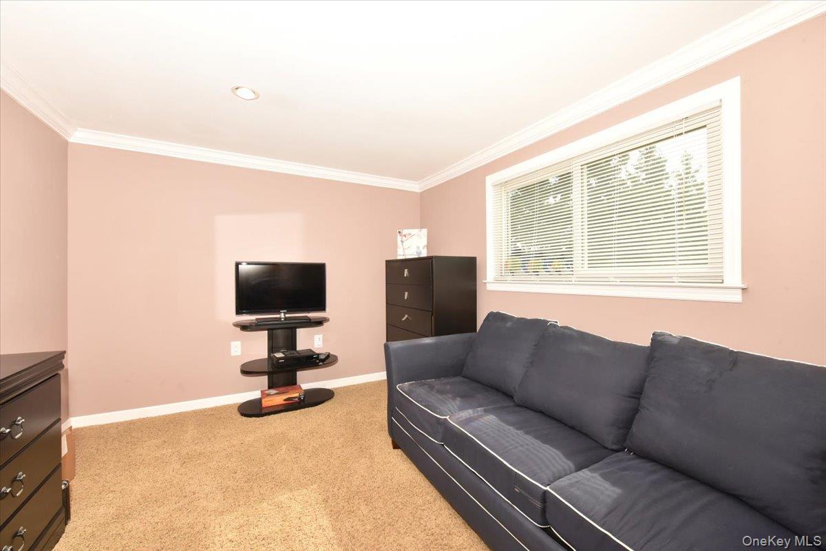 3106 Clubhouse Road, Merrick, NY 11566