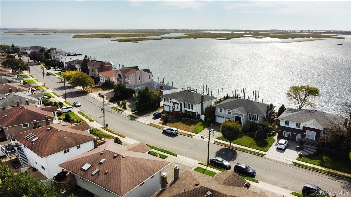 3106 Clubhouse Road, Merrick, NY 11566