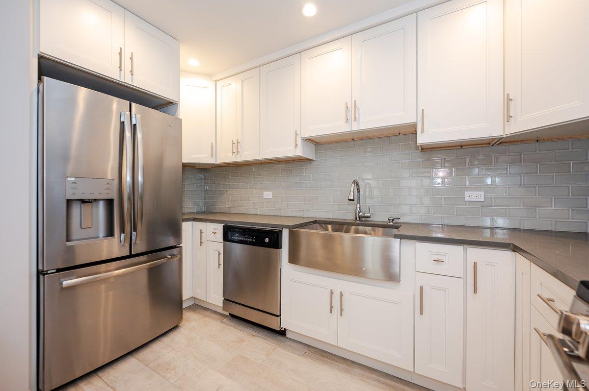 661 W Broadway # 604, Long Beach, NY 11561