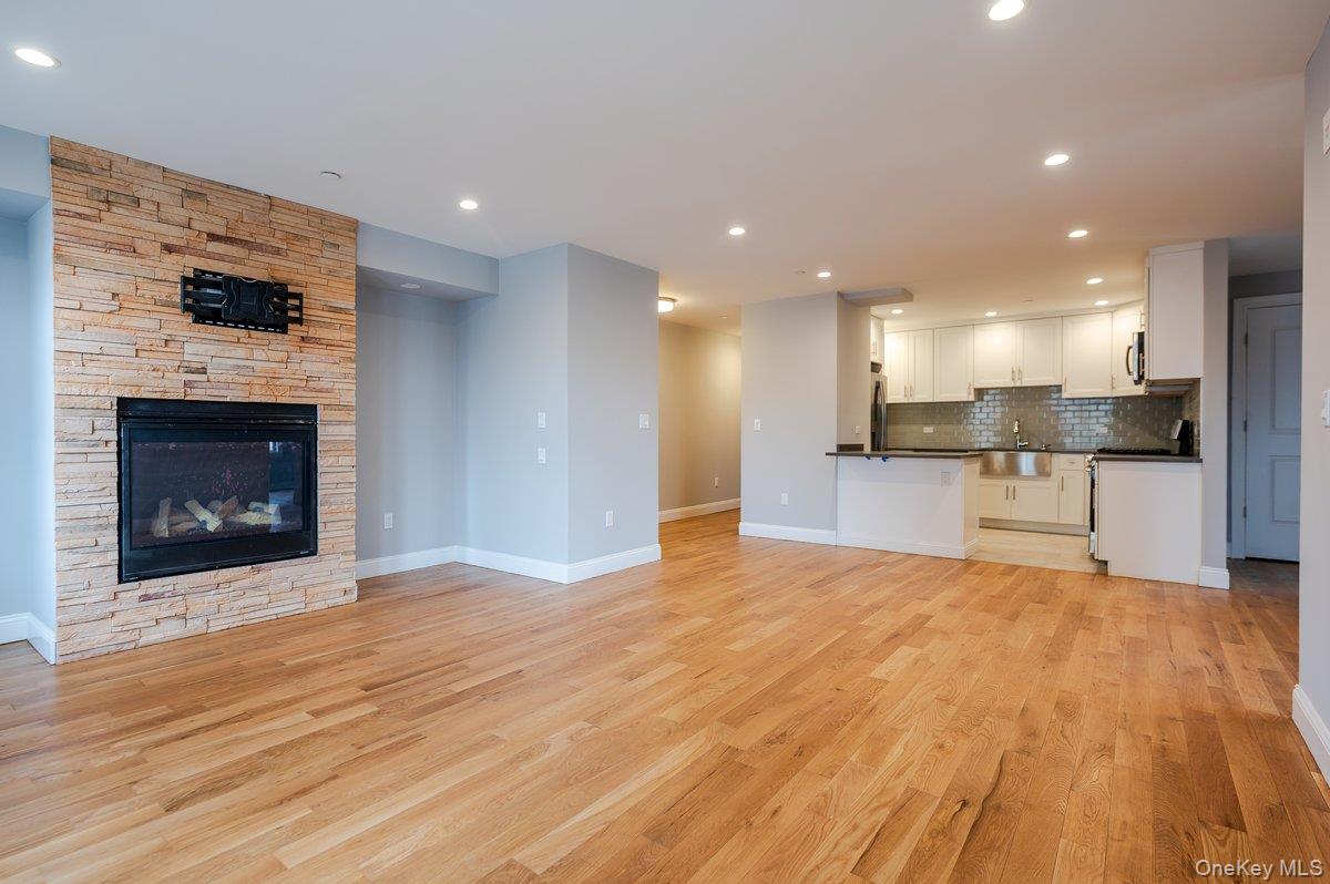 661 W Broadway # 604, Long Beach, NY 11561