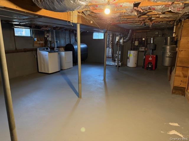 95 Muncie Road, West Babylon, NY 11704