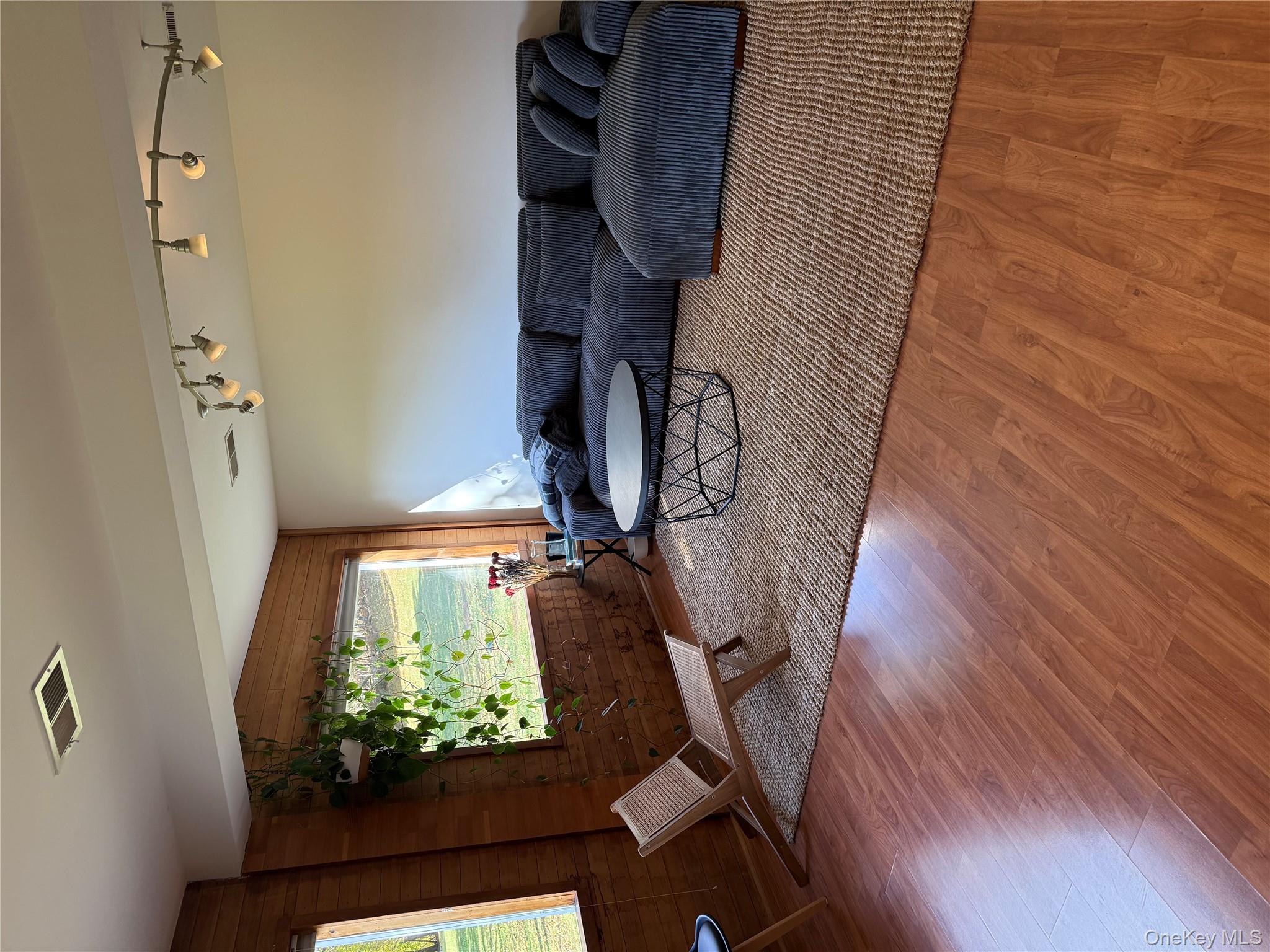 591 S Mountain Road, New City, NY 10956