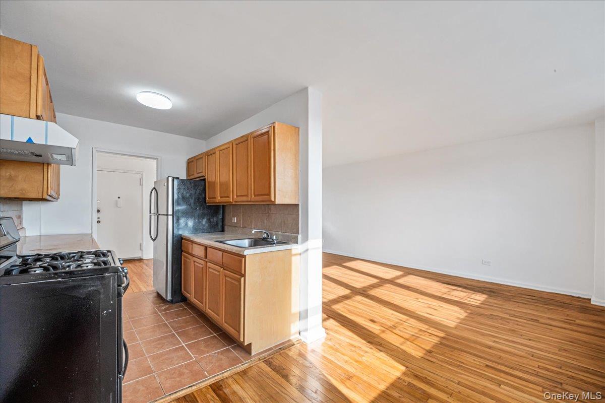 3425 150th Pl # 4D, Flushing, NY 11354
