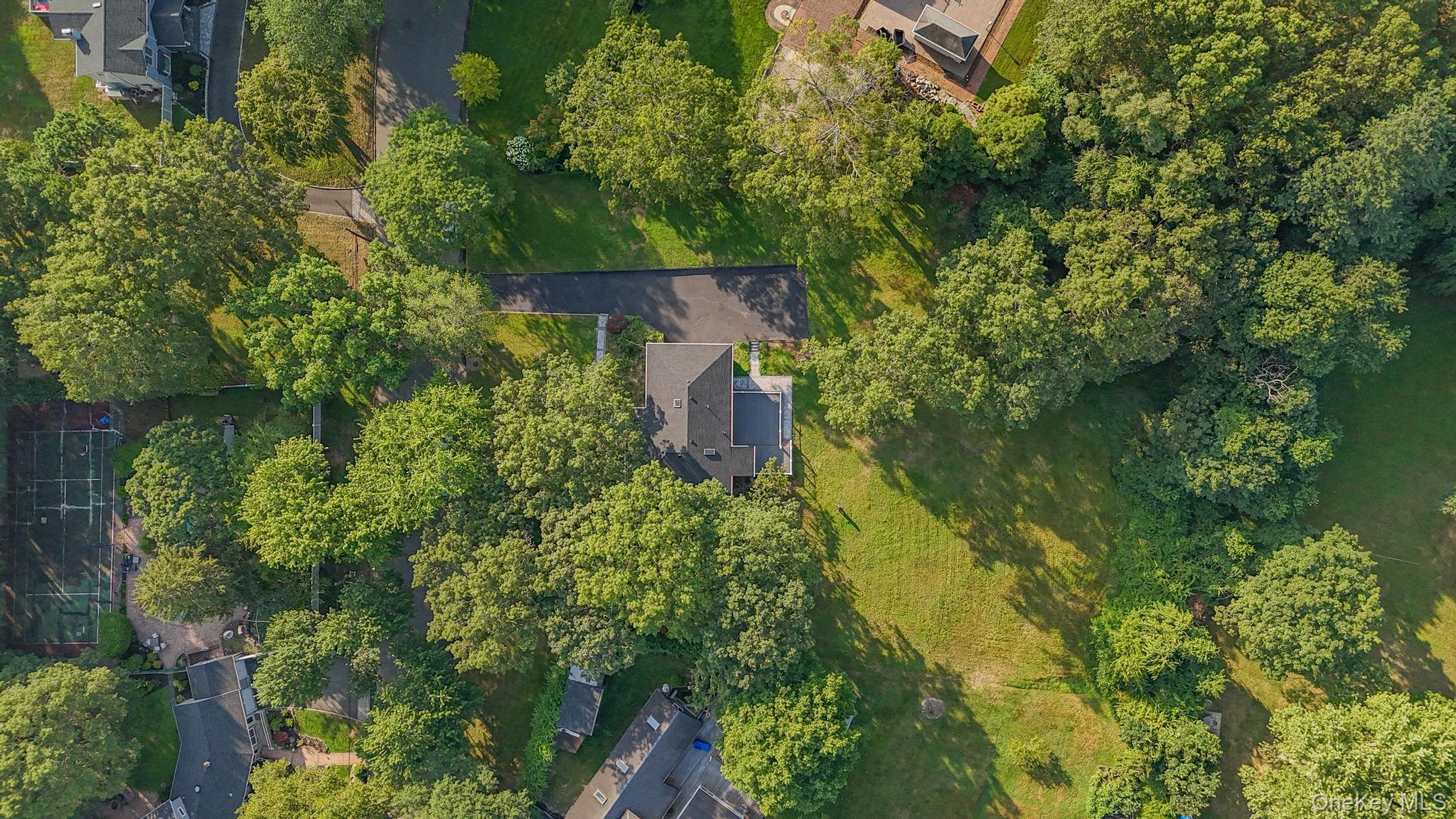 4 Wintergreen Drive, Melville, NY 11747