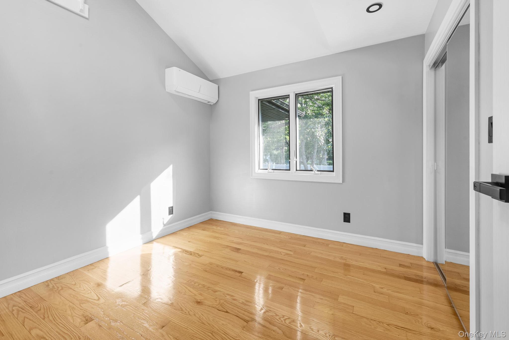 4 Wintergreen Drive, Melville, NY 11747