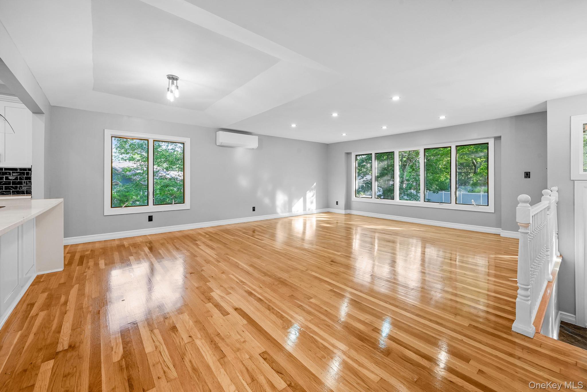 4 Wintergreen Drive, Melville, NY 11747