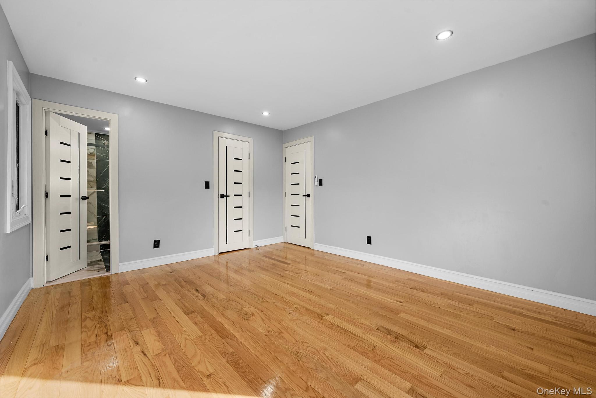 4 Wintergreen Drive, Melville, NY 11747