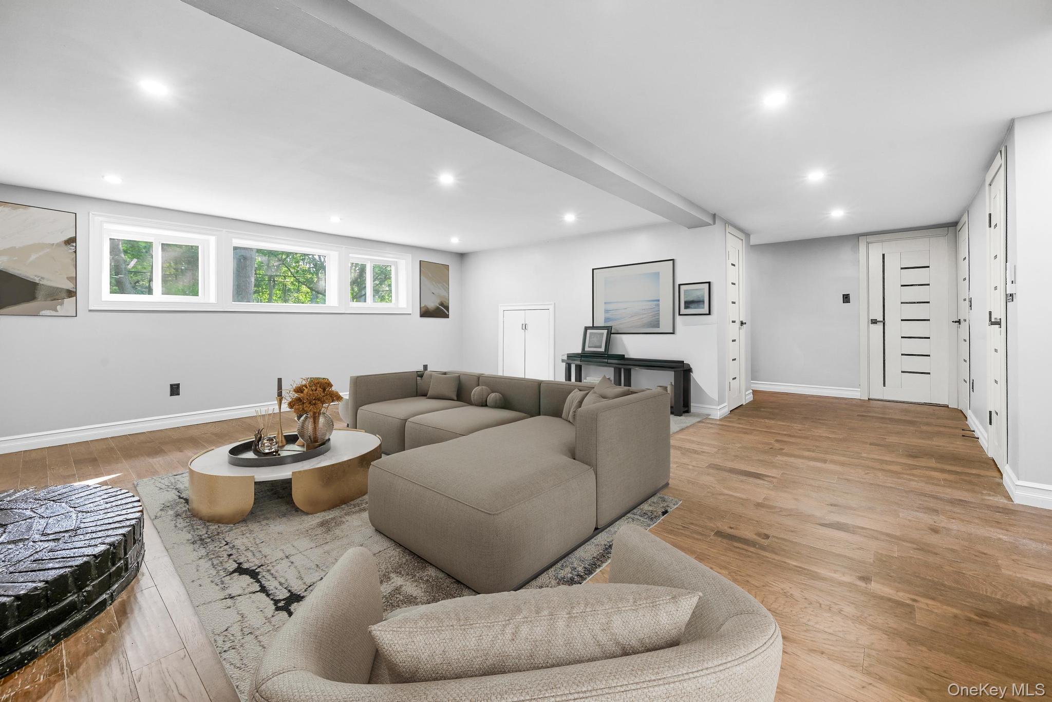 4 Wintergreen Drive, Melville, NY 11747