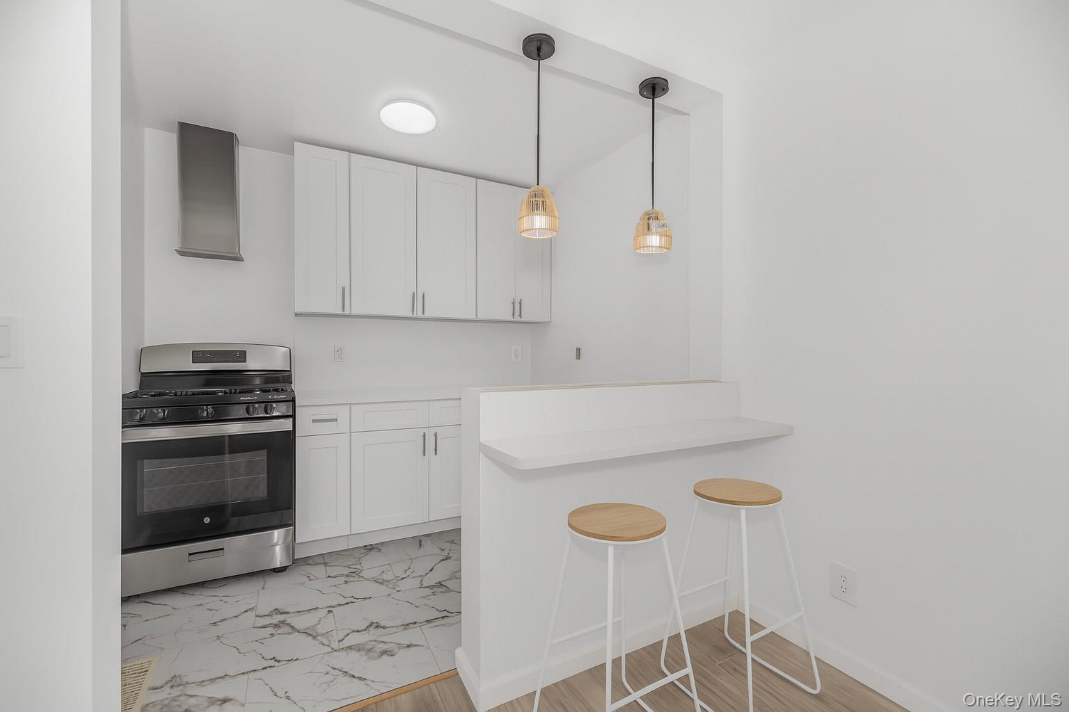 975 E 178th Street, Bronx, NY 10460