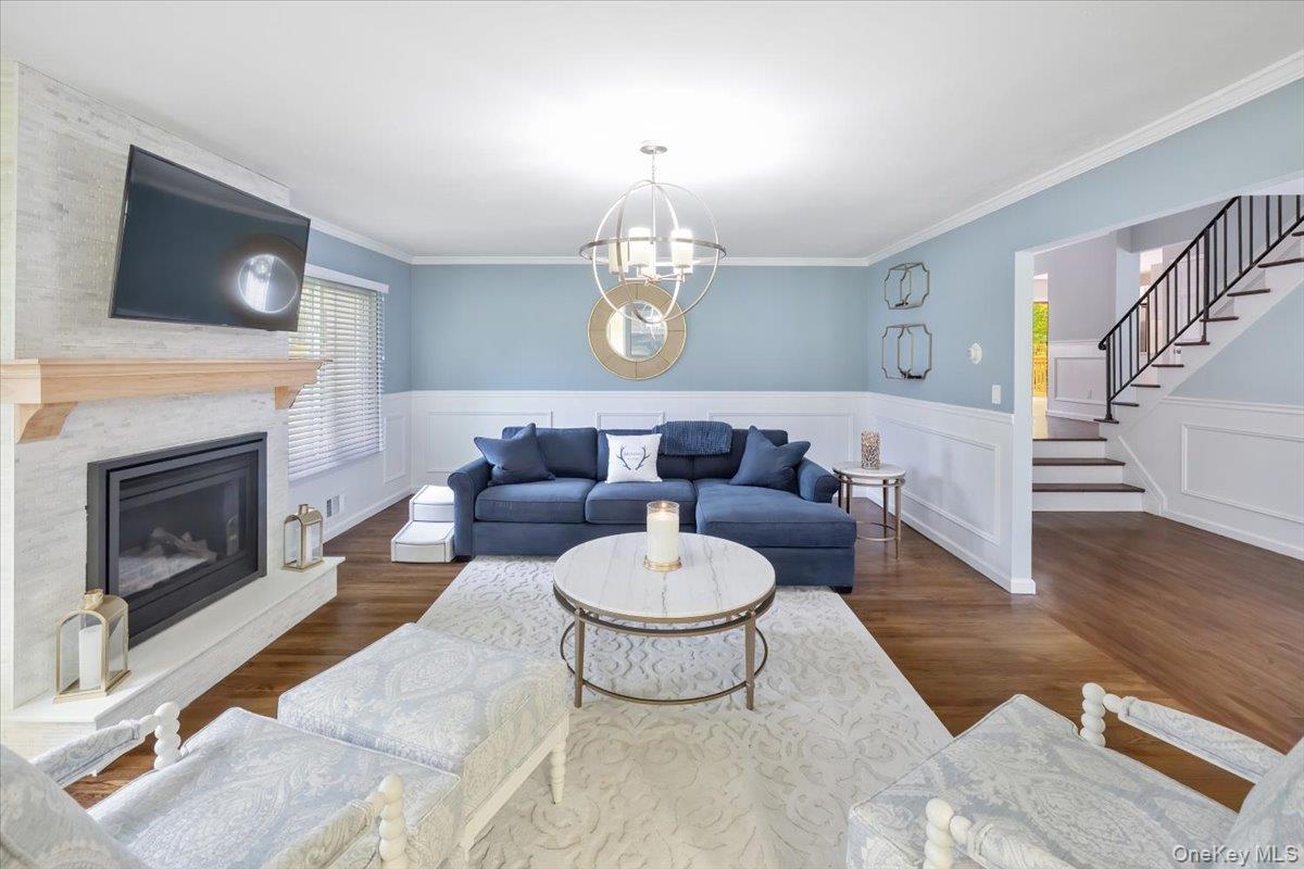 107 Tennyson Drive, Nanuet, NY 10954