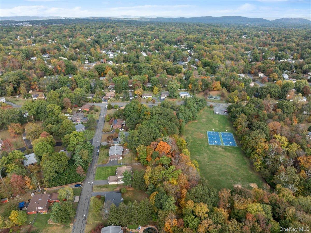 107 Tennyson Drive, Nanuet, NY 10954